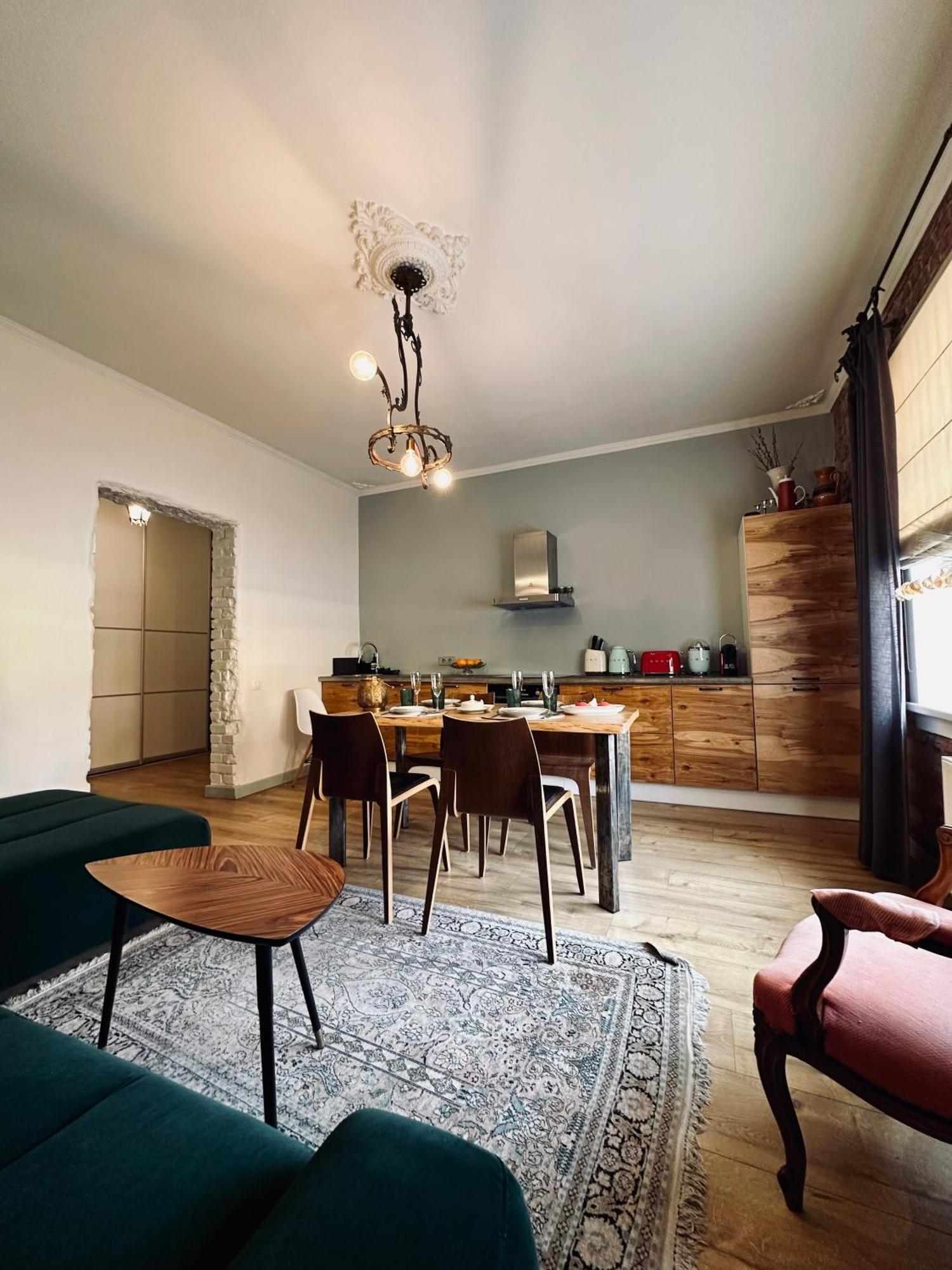 Appartamento Sophisticated Art Deco Near Sea, Centre And Parks Ventspils Esterno foto